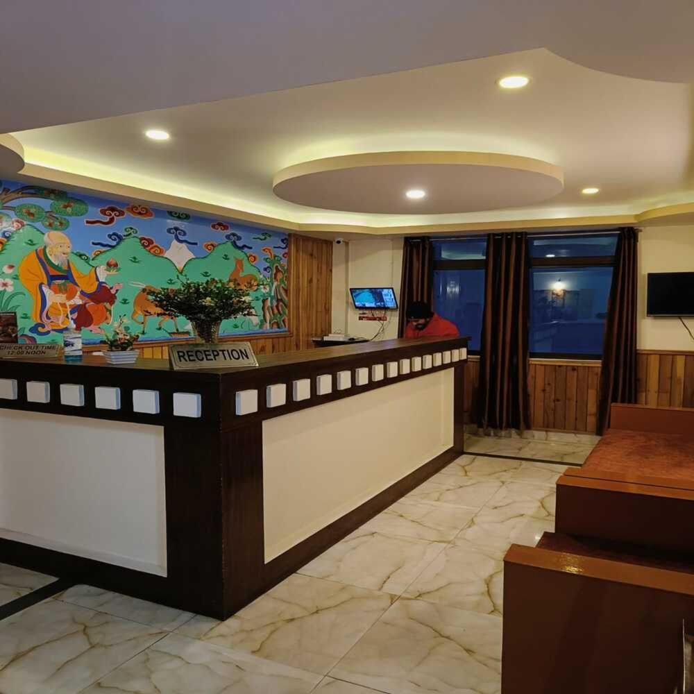 Hotel Royal Гангток Экстерьер фото